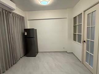 Wan Chai - Kwong Wah Building 04