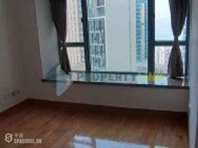 Sheung Wan - Queen's Terrace Block 2 02