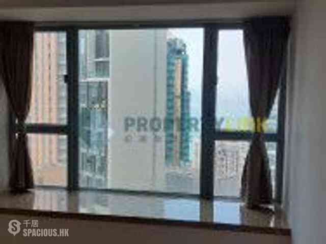 Sheung Wan - Queen's Terrace Block 2 03