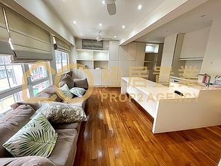Soho - 18-18A, Shelley Street 02