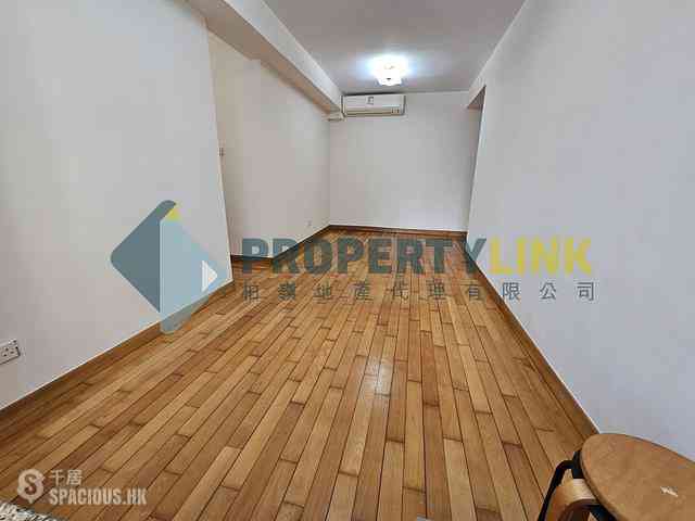 Sheung Wan - Queen's Terrace Block 1 03