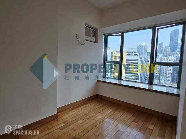 Sheung Wan - Queen's Terrace Block 1 08