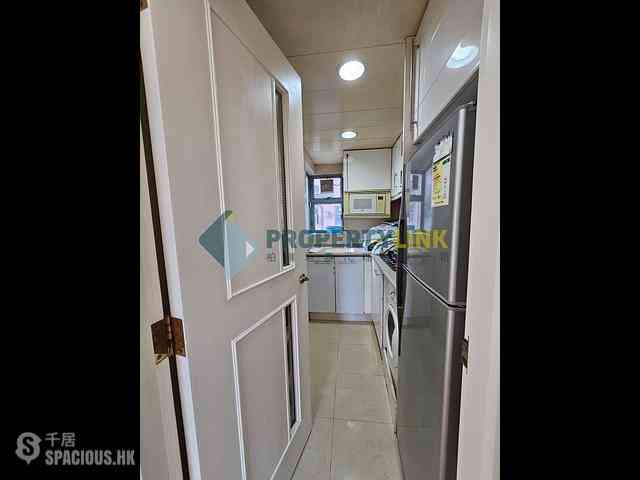 Sheung Wan - Queen's Terrace Block 1 10