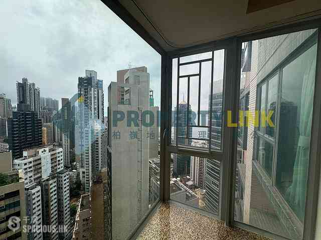 Sheung Wan - Queen's Terrace Block 1 01