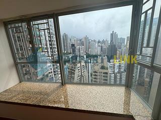 Sheung Wan - Queen's Terrace Block 1 02