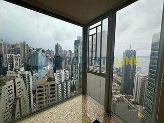 Sheung Wan - Queen's Terrace Block 1 06