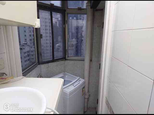 Wan Chai - Valiant Court 05