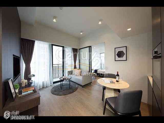 Wan Chai - The Luna 12
