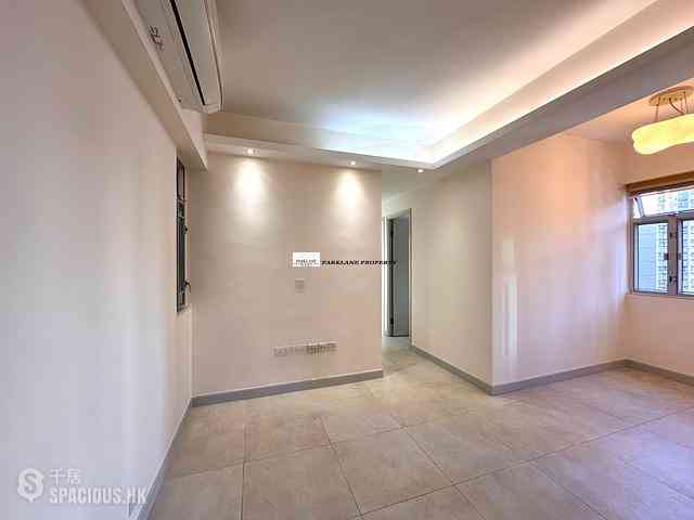 Wan Chai - Diamond Building 01