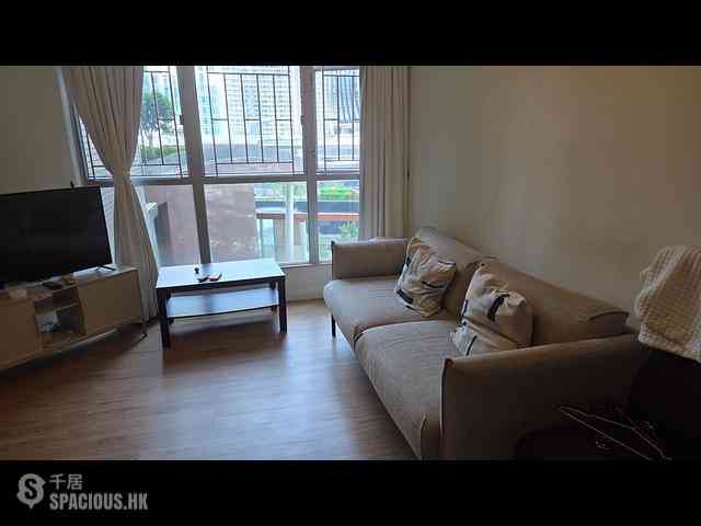West Kowloon - The Waterfront Phase 1 Block 2 07