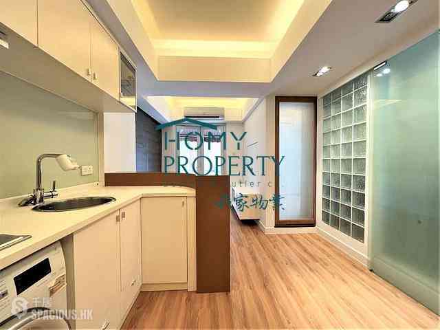 Sai Ying Pun - Hang Yue Building 05