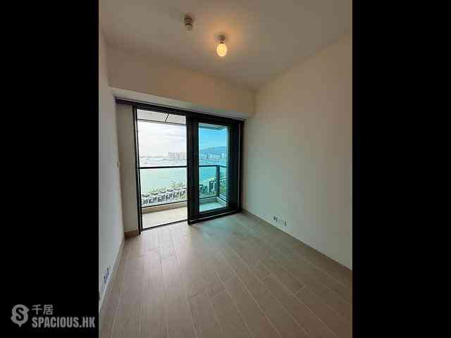 Tuen Mun - Gold Coast Bay 02