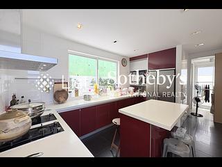 Clear Water Bay - Rainbow Villas 12