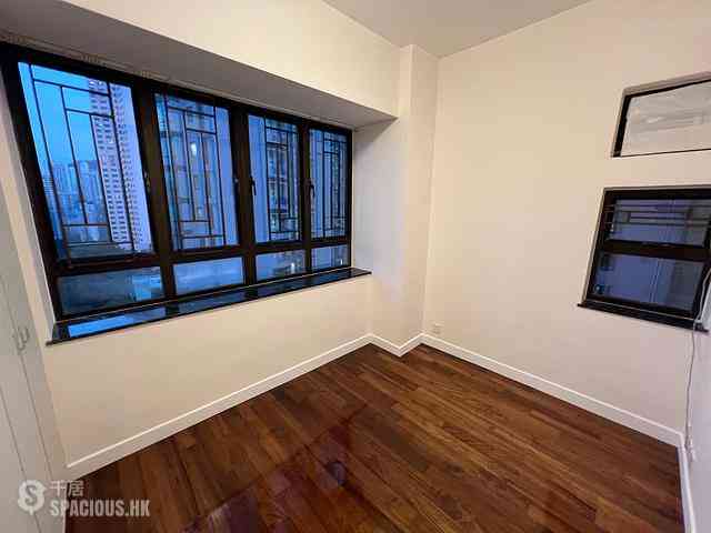 Mid Levels Central - Robinson Heights Block 1 01