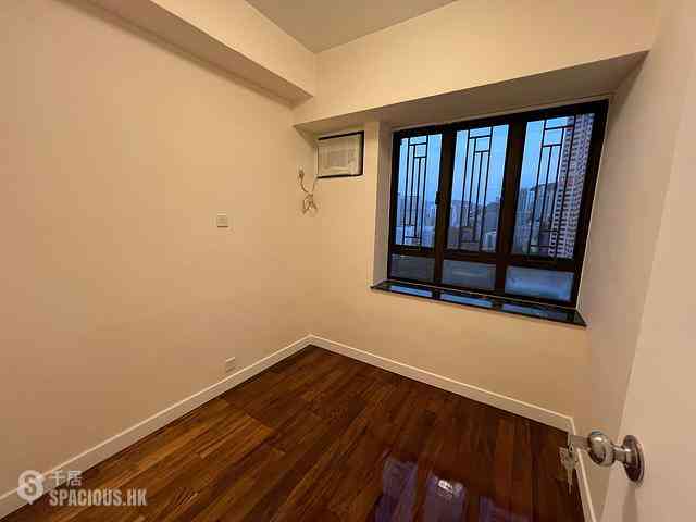 Mid Levels Central - Robinson Heights Block 1 03