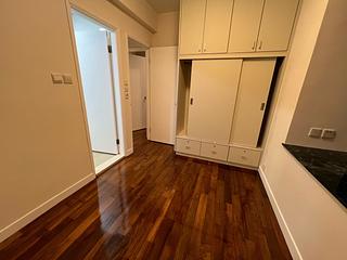 Mid Levels Central - Robinson Heights Block 1 05