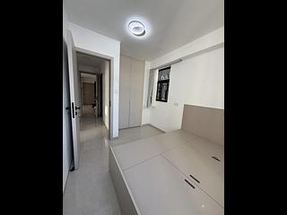 Yau Ma Tei - Prosperous Garden Block 2 05