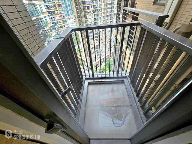 Tung Chung - The Visionary Tower 1 15