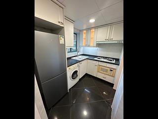 Tai Kok Tsui - Island Harbourview Block 7 09