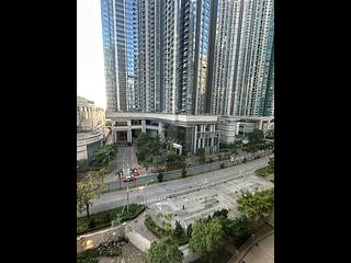 Tai Kok Tsui - Island Harbourview Block 7 11