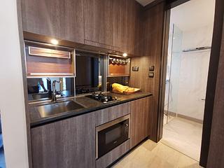 Shek Tong Tsui - Novum West 04