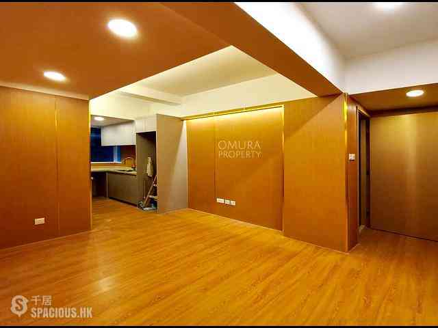 Wan Chai - 77, Queen's Road East 13