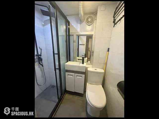 Sai Ying Pun - 33-33A, Pok Fu Lam Road 03