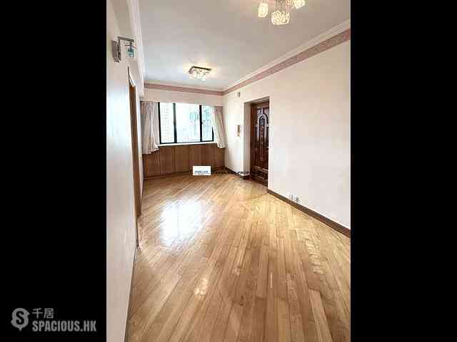 Tai Hang - Kanfield Mansion 01