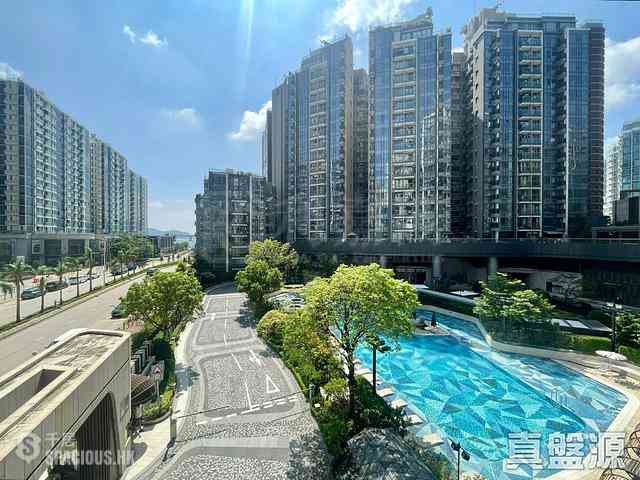 Tseung Kwan O - The Wings Ocean Wings Block 7B 01