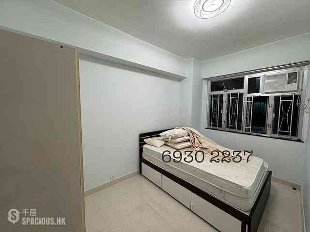 Sai Ying Pun - 33, Bonham Road 06