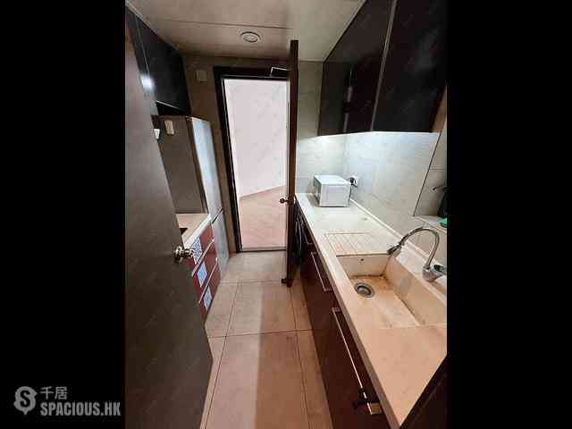 Sai Wan Ho - Grand Promenade Block 6 07