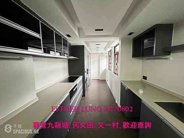 Yau Yat Chuen - Mayfair Court 07
