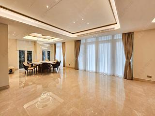 The Peak - 28, Gough Hill Road 02