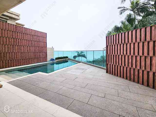 The Peak - 28, Gough Hill Road 07