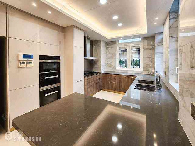 The Peak - 28, Gough Hill Road 10