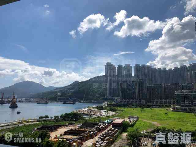 Tseung Kwan O - Monterey Block 5 01