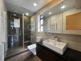Happy Valley - Villa Rocha Block B 17