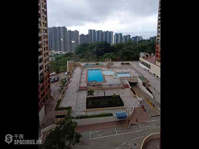 Pok Fu Lam - Pokfulam Gardens Block 6 02