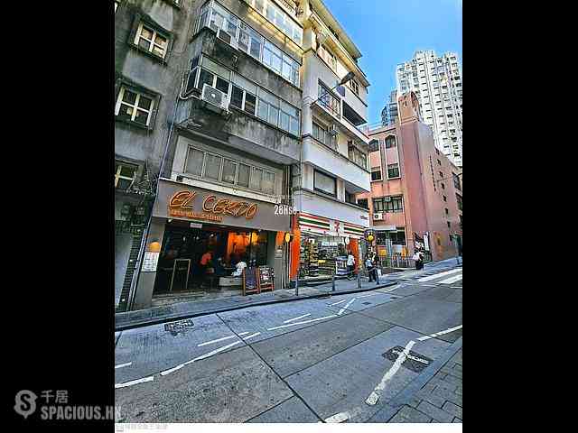 Soho - 38, Elgin Street 01