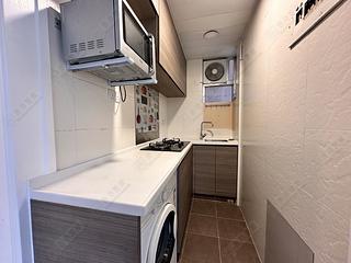 Wan Chai - Pinnacle Building 06