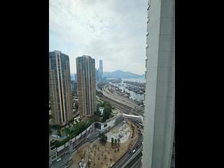 Tai Kok Tsui - Florient Rise 02