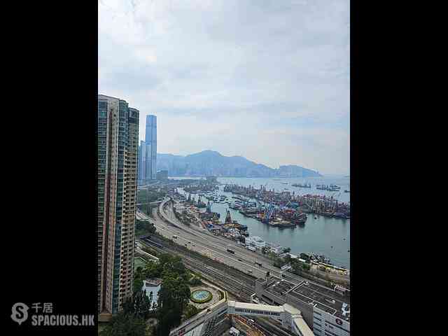 Tai Kok Tsui - Florient Rise 01