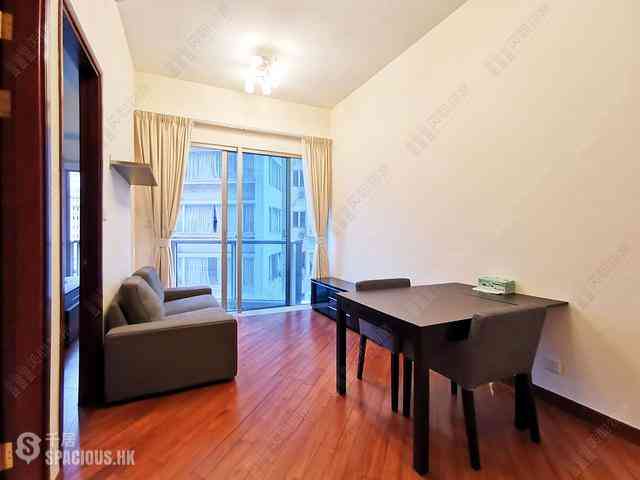 Wan Chai - The Avenue Phase 2 Block 1 01
