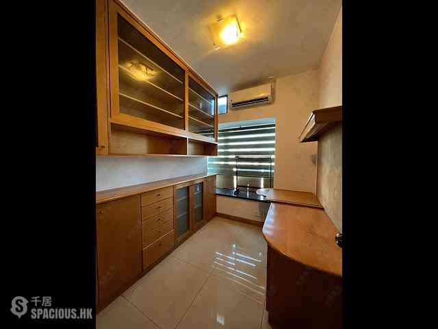Tsing Yi - Villa Esplanada Phase 3 Block 10 05