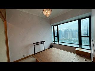 Tsing Yi - Villa Esplanada Phase 3 Block 10 07