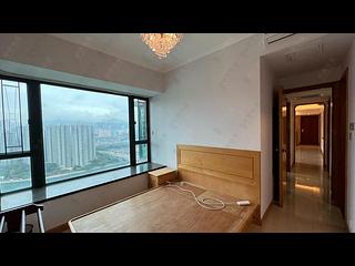 Tsing Yi - Villa Esplanada Phase 3 Block 10 08