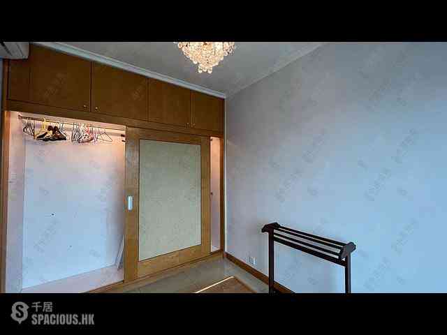 Tsing Yi - Villa Esplanada Phase 3 Block 10 09