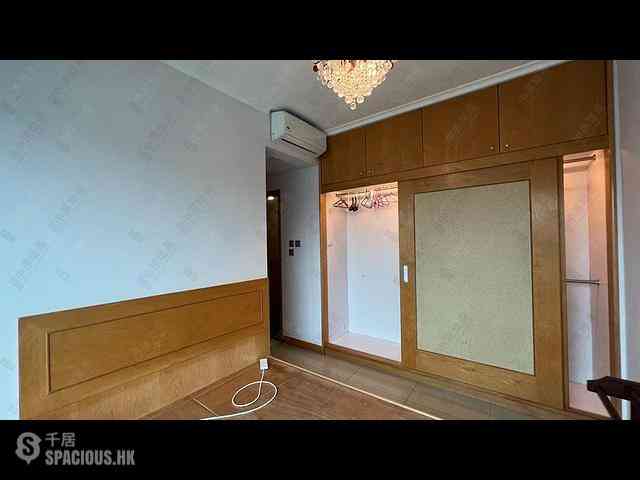 Tsing Yi - Villa Esplanada Phase 3 Block 10 11