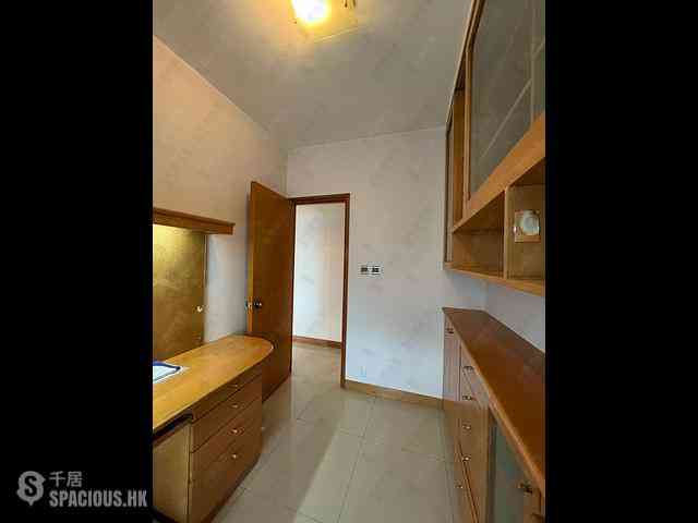 Tsing Yi - Villa Esplanada Phase 3 Block 10 12