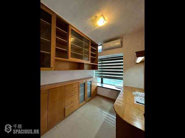 Tsing Yi - Villa Esplanada Phase 3 Block 10 13